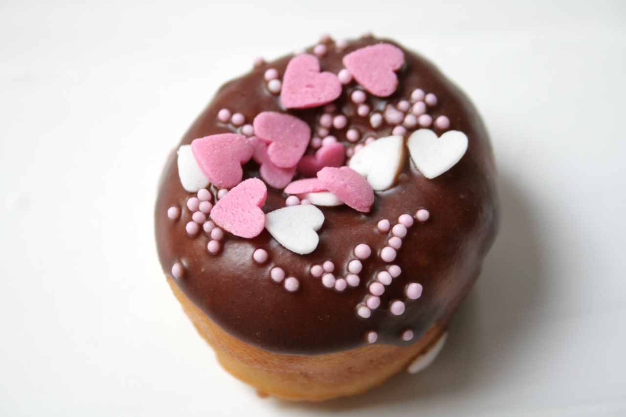 Valentine’s Day Doughnuts (Donuts)